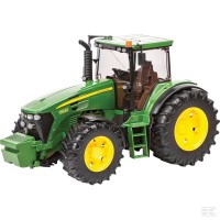 TRAKTOR JOHN DEERE 7930 BRUDER - NI DOB.