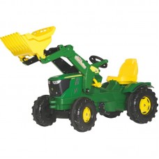 TRAKTOR JOHN DEERE Z NAKLADAČEM ROLLY TO